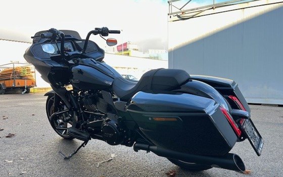 Gebrauchtmotorrad Harley-Davidson Road Glide FLTRX - Bild 9