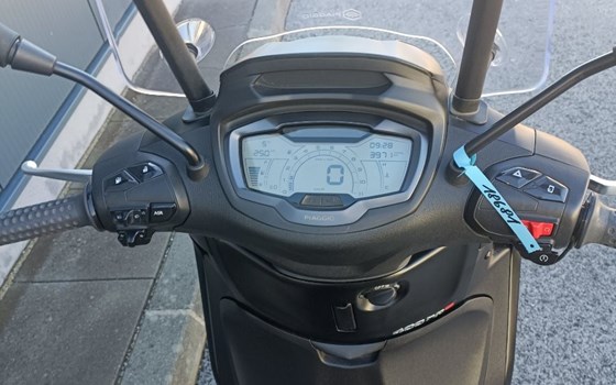 Gebrauchtmotorrad Piaggio Beverly S 400 hpe - Bild 15