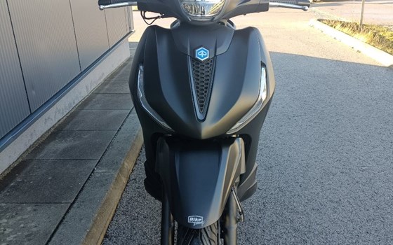 Gebrauchtmotorrad Piaggio Beverly S 400 hpe - Bild 4