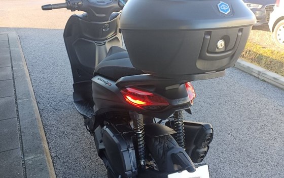 Gebrauchtmotorrad Piaggio Beverly S 400 hpe - Bild 10