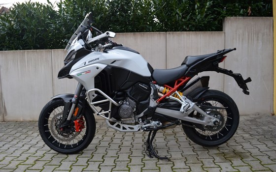 Gebrauchtmotorrad Ducati Multistrada V4 S - Bild 1