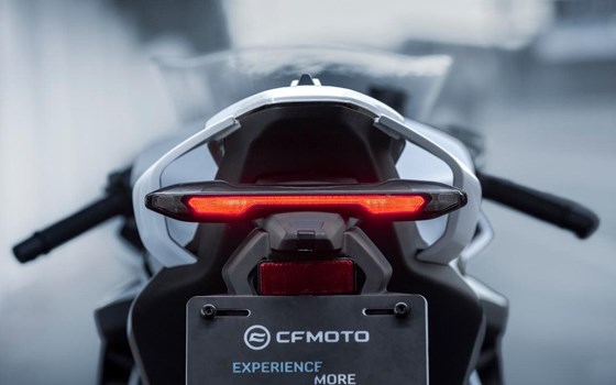 Neufahrzeug CFMOTO 675SR-R - Bild 7