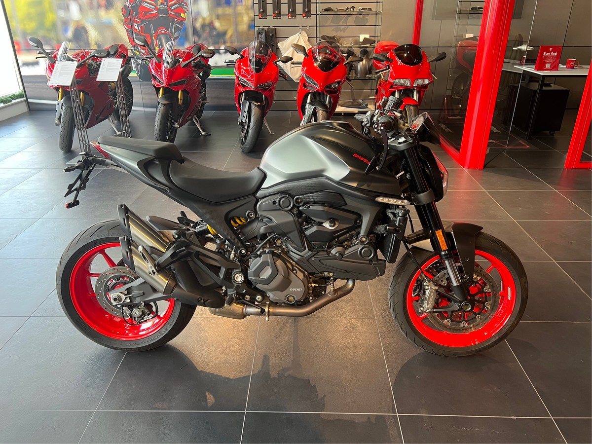 Ducati Monster + PLUS