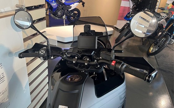 Gebrauchtmotorrad Husqvarna Norden 901 - Bild 8