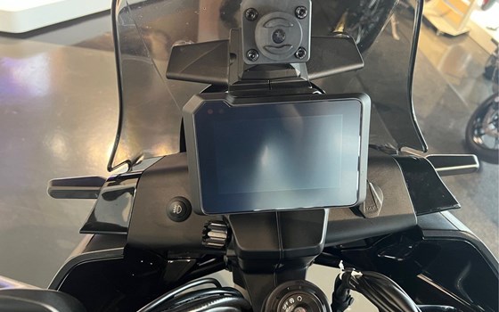 Gebrauchtmotorrad Husqvarna Norden 901 - Bild 9