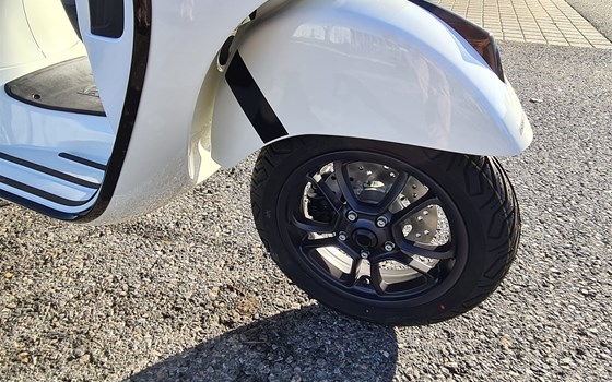 Neufahrzeug Vespa GTS 310 SuperSport - Bild 2