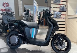 Neumotorrad Yamaha NEO's Dual Battery