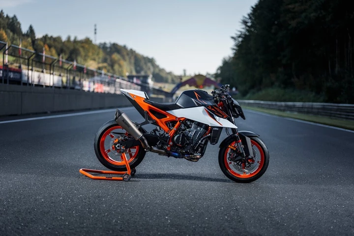 KTM 990 Duke R (orange) - Bild 10
