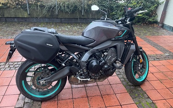 Gebrauchtmotorrad Yamaha MT-09 Y-AMT 35kW - Bild 2