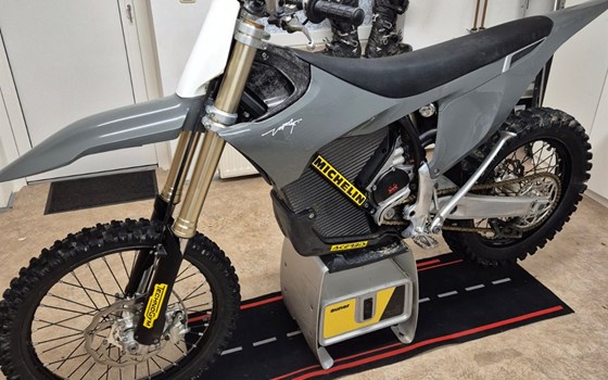 Gebrauchtmotorrad Stark Future Varg MX - Bild 3