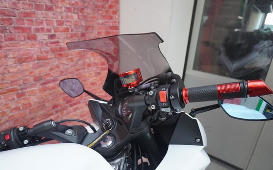 Gebrauchtmotorrad Kawasaki Z1000SX - Bild 6