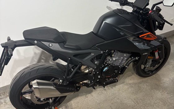 Gebrauchtmotorrad KTM 990 Duke - Bild 4