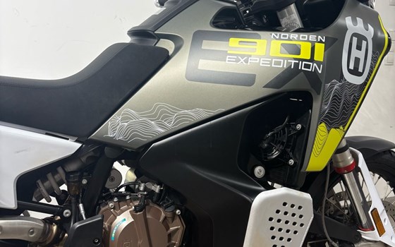 Gebrauchtmotorrad Husqvarna Norden 901 Expedition - Bild 2