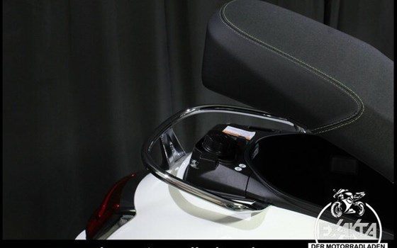 Neufahrzeug Vespa GTS 310 SuperTech - Bild 30