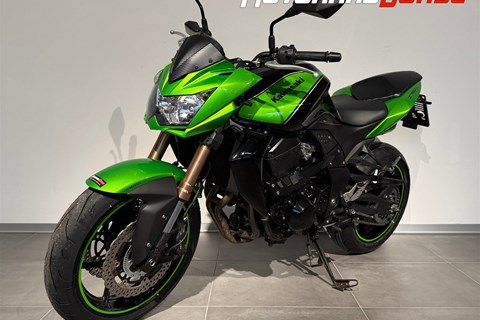 Nackt, cool, günstig