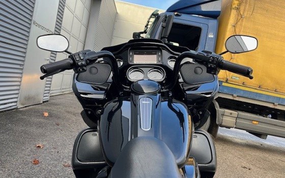 Gebrauchtmotorrad Harley-Davidson Touring Road Glide Special FLTRXS - Bild 11