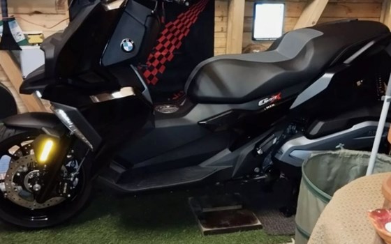 Gebrauchtmotorrad BMW C 400 X - Bild 4