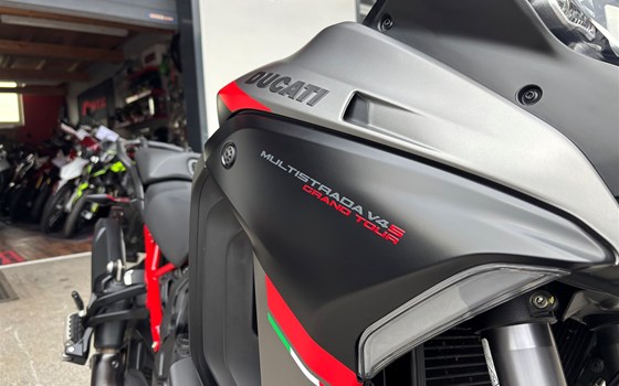 Gebrauchtmotorrad Ducati Multistrada V4 S Grand Tour - Bild 4