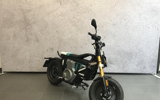 Gebrauchtmotorrad BMW CE 02 4kW - Bild 4