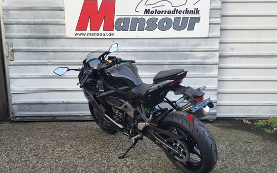 Neufahrzeug Kawasaki Ninja ZX-4RR - Bild 4