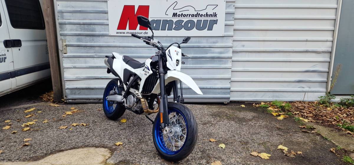 Suzuki DR-Z4SM