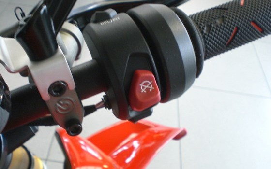 Gebrauchtmotorrad Ducati Streetfighter V4 S - Bild 9