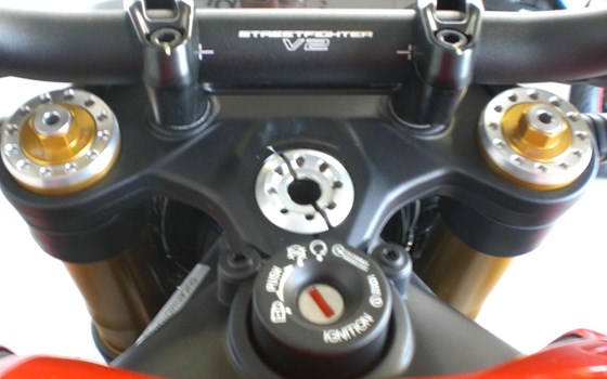 Gebrauchtmotorrad Ducati Streetfighter V2 S - Bild 12