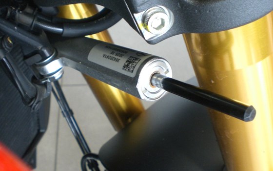 Gebrauchtmotorrad Ducati Streetfighter V2 S - Bild 6