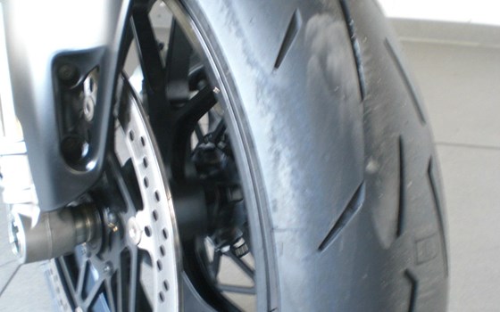 Gebrauchtmotorrad Ducati Streetfighter V4 S - Bild 10