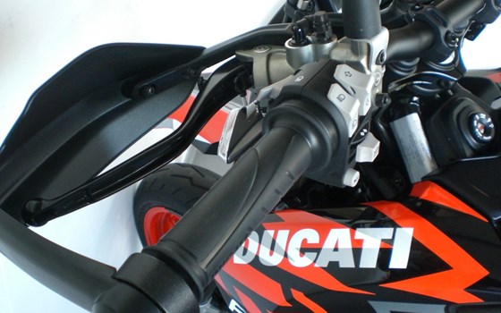 Gebrauchtmotorrad Ducati Hypermotard 698 Mono RVE - Bild 15