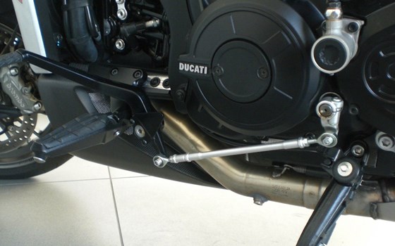 Gebrauchtmotorrad Ducati Diavel Carbon - Bild 13