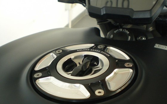 Gebrauchtmotorrad Ducati Diavel Carbon - Bild 5