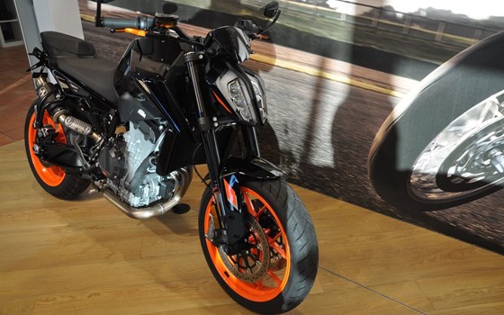 Gebrauchtmotorrad KTM 790 Duke L - Bild 3