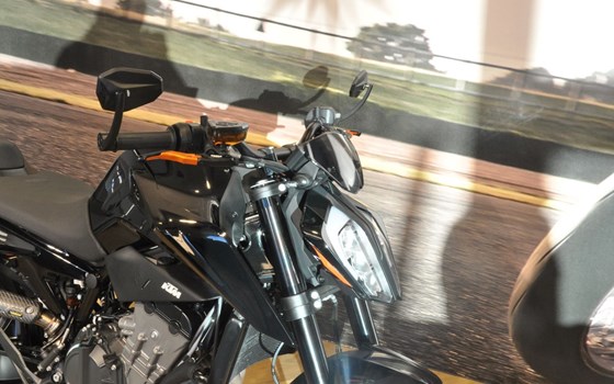 Gebrauchtmotorrad KTM 790 Duke L - Bild 9