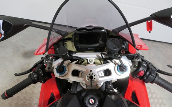 Gebrauchtmotorrad Ducati Panigale V4 S - Bild 9