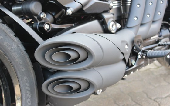 Gebrauchtmotorrad Triumph Rocket 3 Storm R - Bild 12