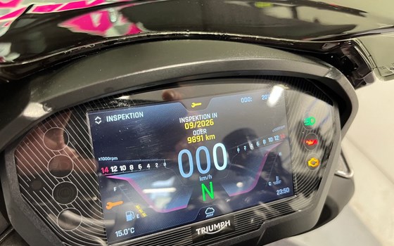 Gebrauchtmotorrad Triumph Street Triple RS - Bild 10