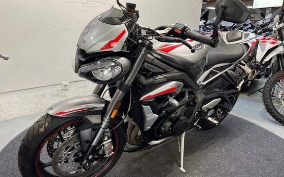 Gebrauchtmotorrad Triumph Street Triple RS - Bild 5