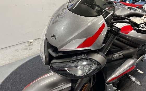 Gebrauchtmotorrad Triumph Street Triple RS - Bild 6