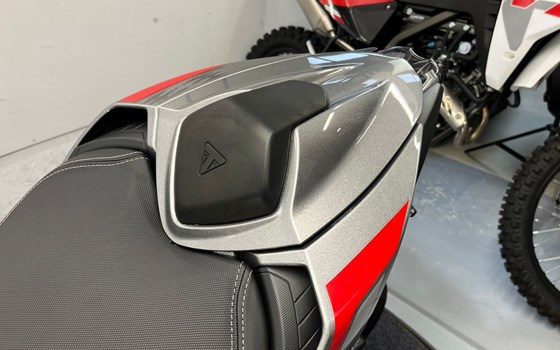 Gebrauchtmotorrad Triumph Street Triple RS - Bild 7