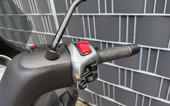 Gebrauchtmotorrad Piaggio MP3 500 hpe Exclusive - Bild 11