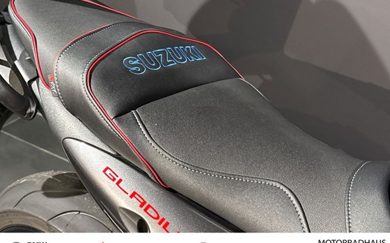 Gebrauchtmotorrad Suzuki SFV 650 Gladius - Bild 5