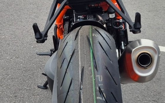 Neufahrzeug KTM 1290 Super Duke R EVO - Bild 9