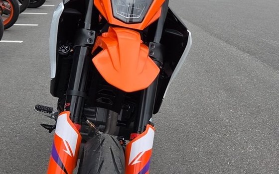 Neufahrzeug KTM 390 SMC R - Bild 4