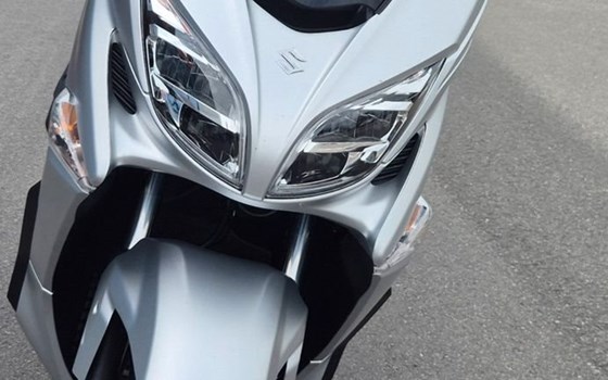 Gebrauchtmotorrad Suzuki Burgman 400 - Bild 3