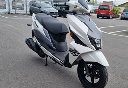Neumotorrad Suzuki Avenis 125
