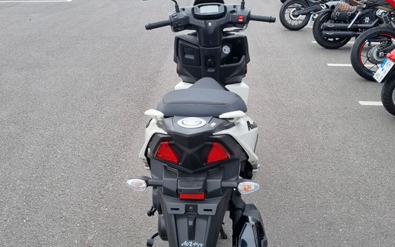 Neufahrzeug Suzuki Avenis 125 - Bild 4