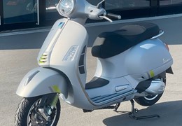 Neumotorrad Vespa GTS 125 Super Tech