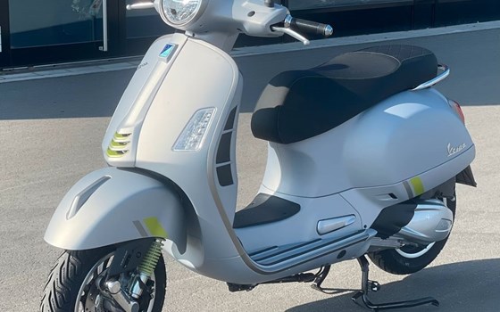 Neufahrzeug Vespa GTS 125 Super Tech - Bild 1