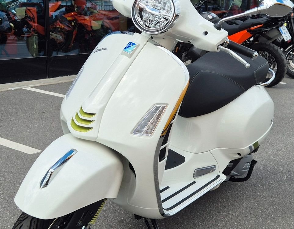 Angebot Vespa GTS 125 Super Tech